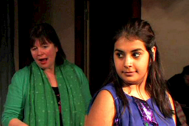 (c) 2014 Yasmin Khalifa