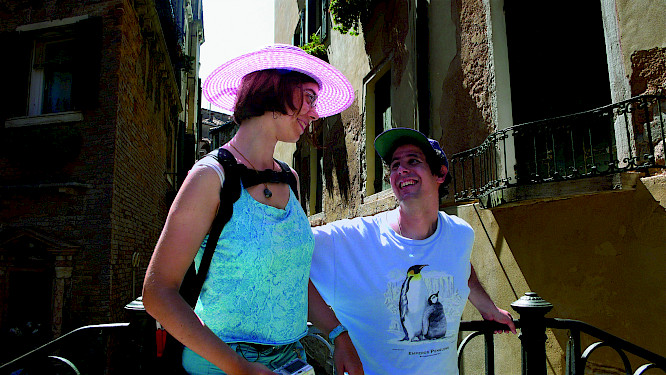 (c) revolumenfilm 2009