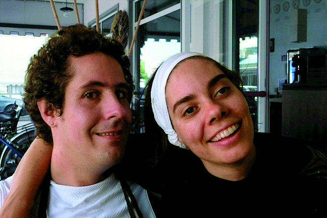 (c) 2009 revolumenfilm