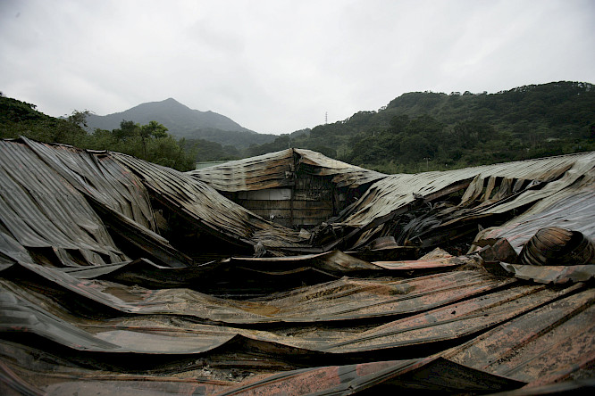 LIN WAIN-MIN & CLOUD GATE DANCE THEATRE Interface Between Worlds