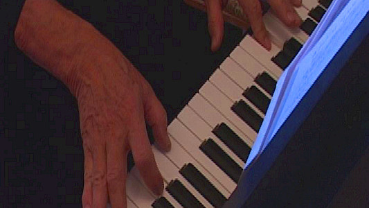 Overfifty am Klavier