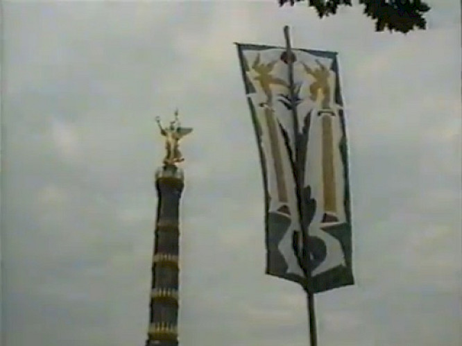 (c) 1995 Ingrid Molnar