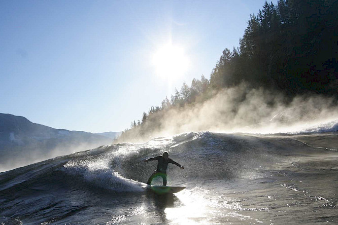 (c) 2009 pipelinepictures