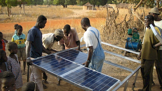 Solar Aufbau Afrika