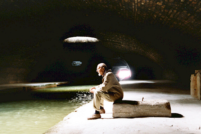 (c) 2009 Deckert Distribution