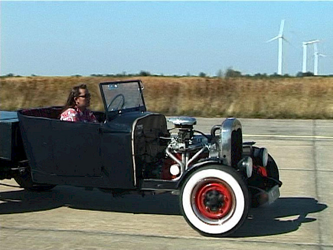 2004 Ingrid Molnar | Red Molly