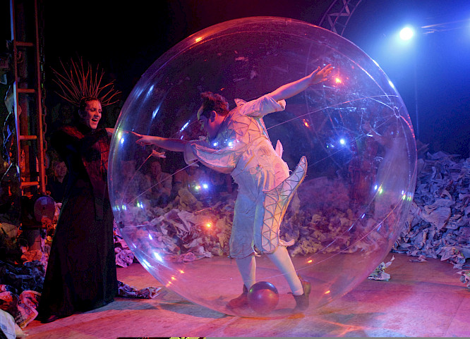 CHILDREN OF CIRQUE BOUFFON