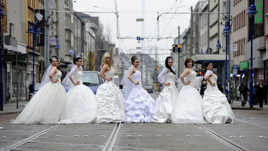 D&Uuml;G&Uuml;N &ndash; MARRIAGE THE TURKISH WAY