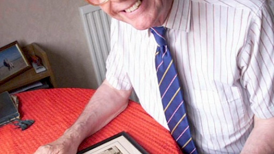 FRIENDLY ENEMY ALIEN