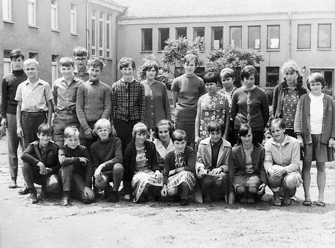 THE CHILDREN OF GOLZOW