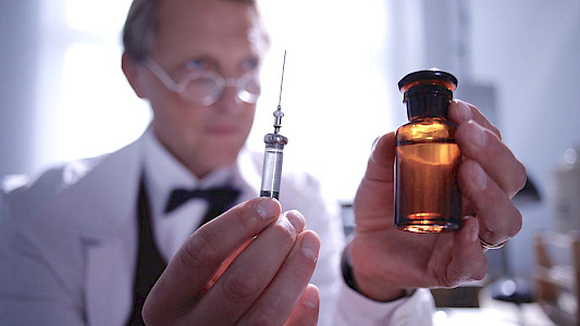 PENICILLIN  &ndash;  A MEDICAL REVOLUTION