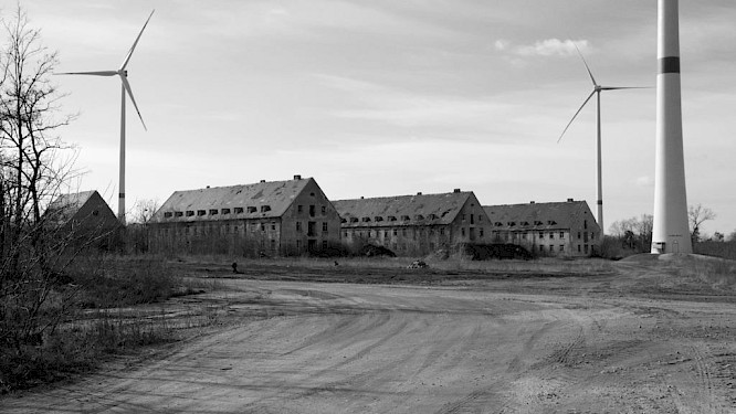 2018 Deckert Distribution GmbH | ThomasHeise