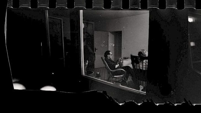 2018 Deckert Distribution GmbH | ThomasHeise