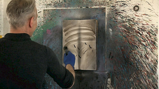 ALBRECHT SCHNIDER - BEYOND THE VANISHED