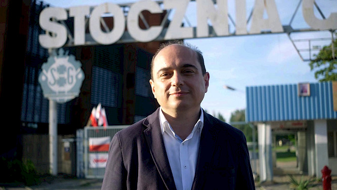 2019 LOOKS International GmbH