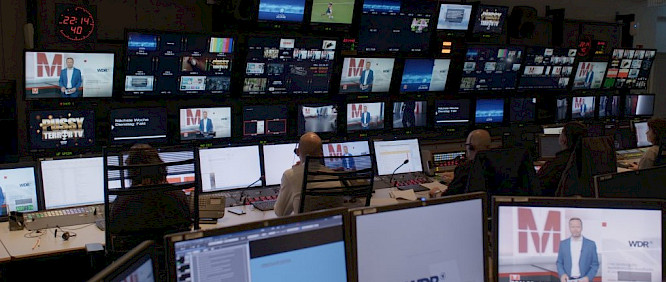 2020 Laura Hansen  | 2 Pilots Filmprod.  GmbH