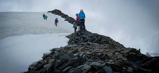 2019 Hans Jakobi | telekult | NEW DOCS