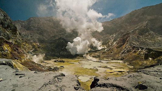 VOLCANOES IN NEW ZEALAND
