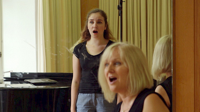 2019 Itay Marom | Ruth Films