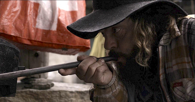 2020 REVOLUMENFILM | ROUGH CAT