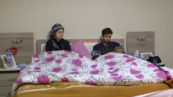 2021 Deckert Distribution GmbH