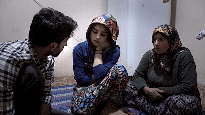 2021 Deckert Distribution GmbH