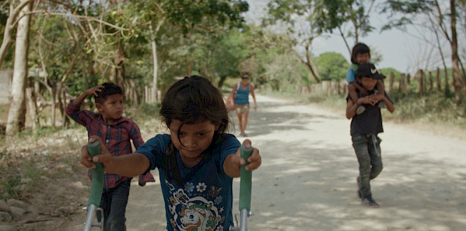 2021 Majmun Films (Berlin)