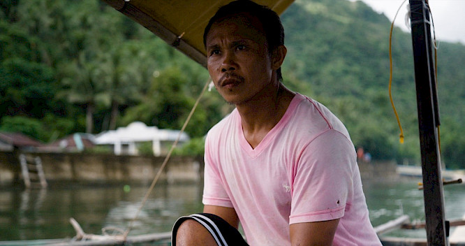 Robinson, the Filipino fisherman - hope despite empty nets
