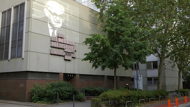 2022 MAGNETFILM | Naked Eye Filmproduction | Feinshmekerfilm