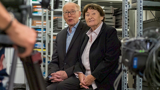 COME WITH ME TO THE CINEMA &ndash; THE GREGORS