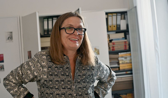 2022 Medea Filmfactory | SALZGEBER