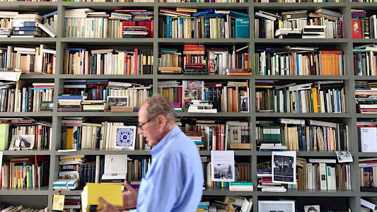 MEETING WITH A POET &ndash; MICHAEL KR&Uuml;GER