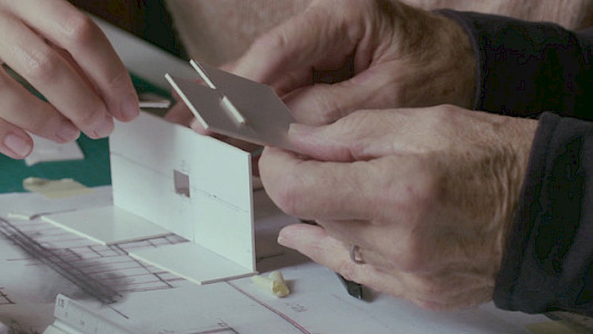 DAS RETIREE OR THE LAST HOUSE OF MY FATHER