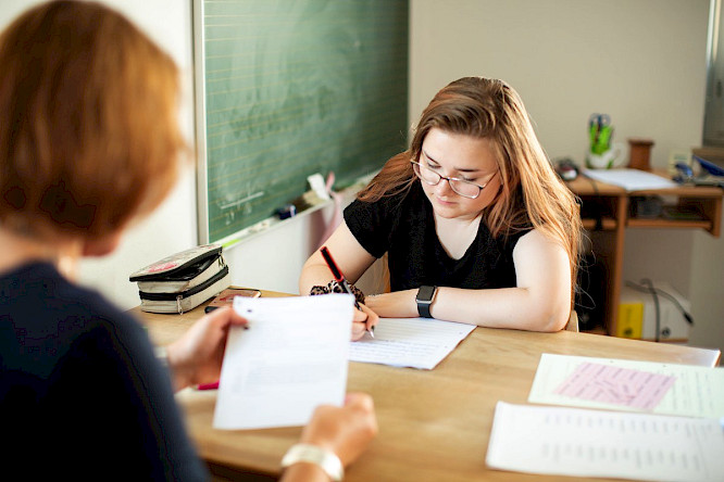 2022  Bildersturm Filmproduktion | NEW DOCS