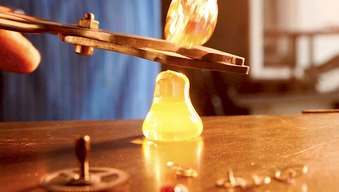 The Useless Glassblower