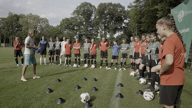 2023 Jennifer G&uuml;nther | Karin de Miguel Wessendorf