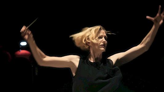 JOANA MALLWITZ &ndash; MOMENTUM