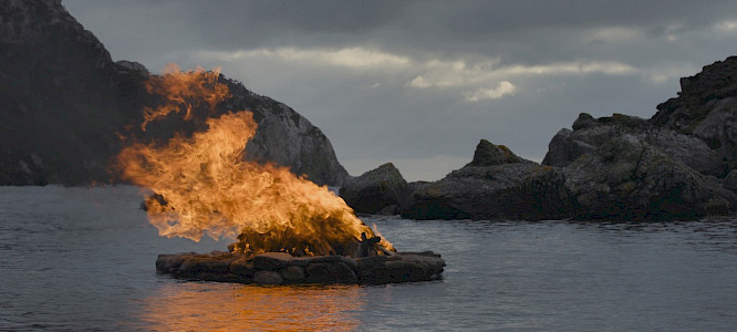 2024 Thomas Riedelsheimer | 2016 Firestack, Julie Brook