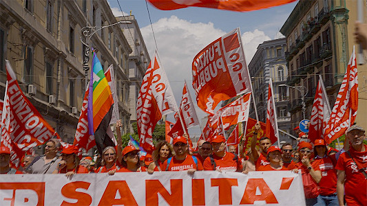 DYING DEMOCRACIES &ndash; EUROPE IN DECLINE